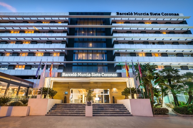 Los hoteles de Murcia cierran el mejor julio de su serie histórica impulsados por los eventos y los congresos
