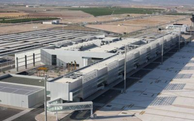 LA REGIÓN CELEBRA LA APERTURA DE SU AEROPUERTO COMO DINAMIZADOR DE LA ECONOMÍA